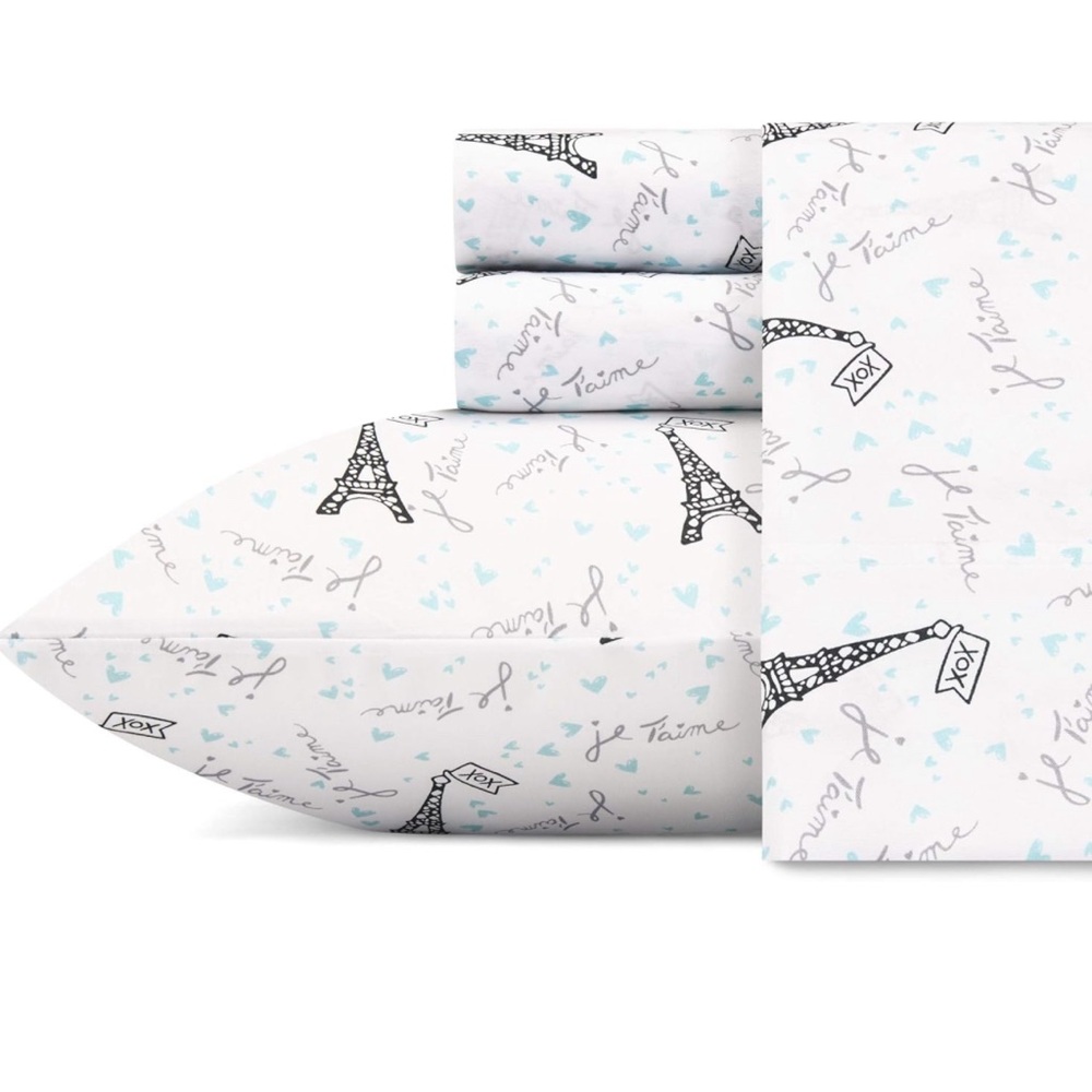 Betsey Johnson Twin sheets XL